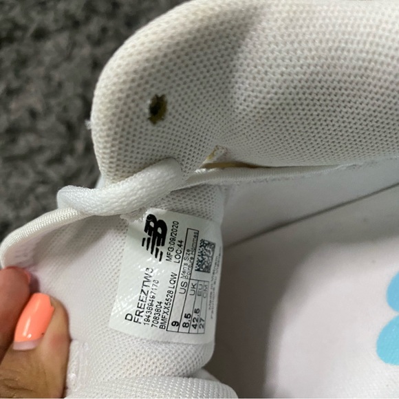 New Baance Balance Freeze White - Picture 5 of 5